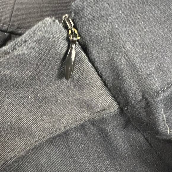 Lands’ End Women’s Mid Rise Navy Blue Pull On Stretch Chino Pants Size 10 - Picture 7 of 8